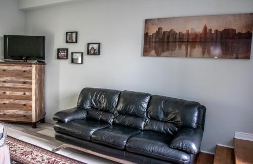 Bracebridge Apartment | The Jypsy Inn/Fifth Avenue
