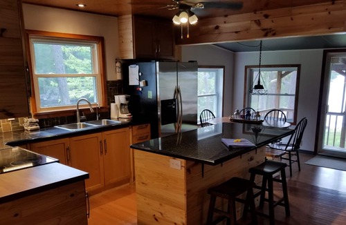 French River Cottage | The Lake House - Yoga Studio, swimming, boating, hiking and more!