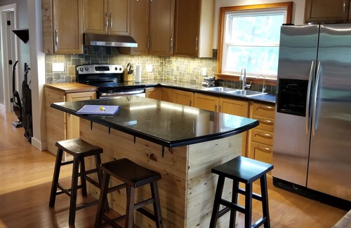 French River Cottage | The Lake House - Yoga Studio, swimming, boating, hiking and more!