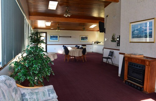 Millersburg Hotel | The Lodge at Lykens Valley