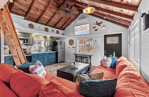 Bayview Boat Rental | The Love Shack on Lake Pend Oreille