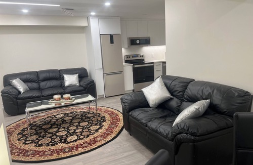 East Gwillimbury House | The Luxe Haven