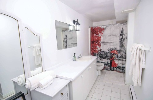 Bracebridge Apartment | The Notting Hill Room | The Jypsy Inn