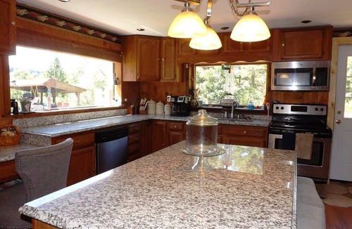 Laurens House | The Oasis, baseball families perfect lodging, easy 8-10 minute drive.