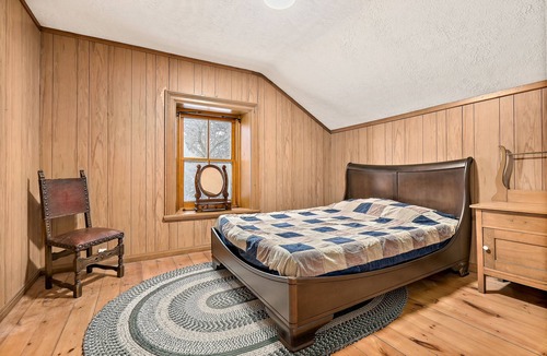 Guelph/Eramosa House | The Olde Stone Manse