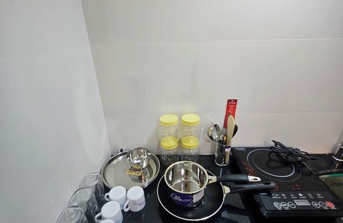 Pali Hill Apartment | The PaliHideaway- Hidden Gem in Pali Hill, Bandra