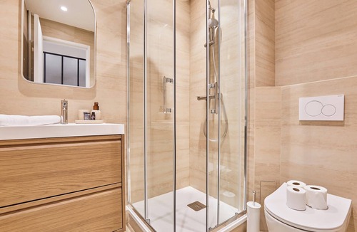 Quartier de la Roquette Apartment | THE Parisian Suite/Center of Paris