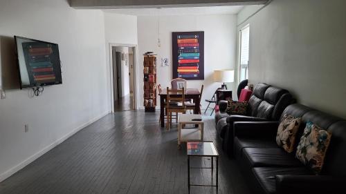 Parkdale Hostel | The Parkdale Hostellerie