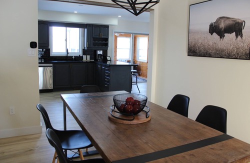 Haliburton Cottage | The Peninsula Cottage in Haliburton - Lakefront w/hot tub