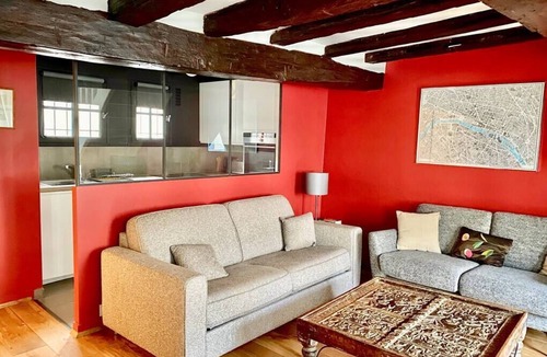 Les Halles Apartment | The perfect Louvre 2BR | Top 5-star location | A/C