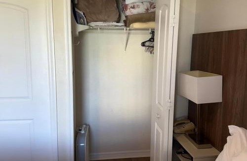 Florida Center Hotel | The Point Hotel Apartment 603 Near to Universal