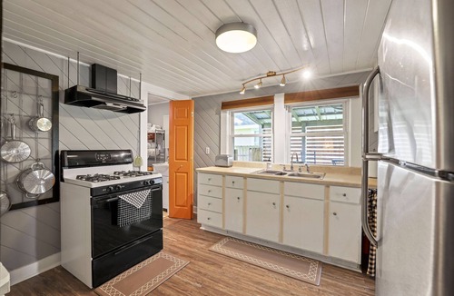 Ponchatoula Cottage | The Ponchatoula Cottage - est. 1964