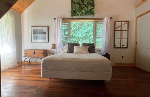 Creemore Cabin | The River Retreat
