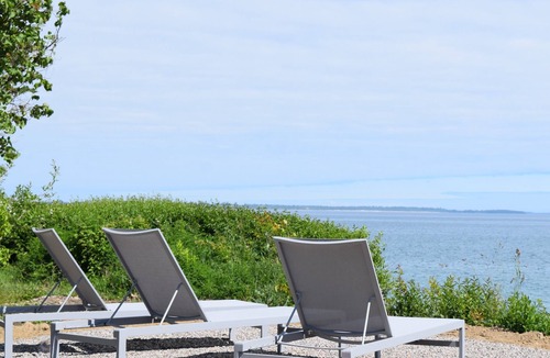 Wellington House | The Rowanwood | Wellington | 4 Bedrooms | Luxury Waterfront