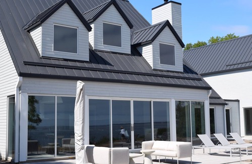 Wellington House | The Rowanwood | Wellington | 4 Bedrooms | Luxury Waterfront