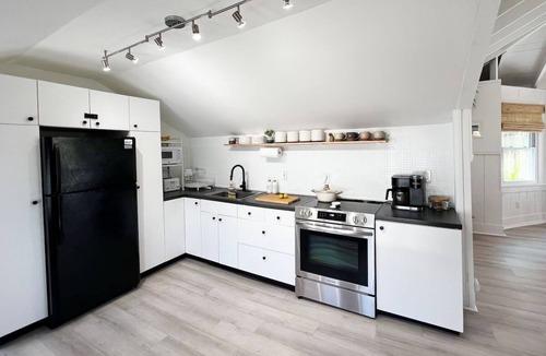 Ocean Bay Park Cottage | The Salted Bungalow: A boutique Fire Island beach retreat.