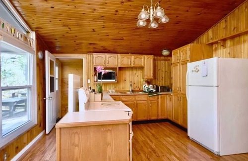 Muskoka Lakes Cottage | The Serene Acres Cottage Getaway Muskoka