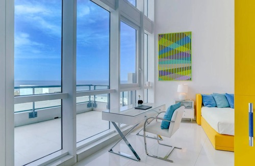 City Center House | The Setai Residences Private Residence. Beach Access + Hotel Amenities
