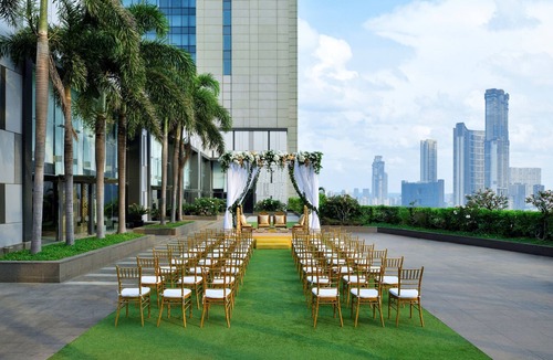 Lower Parel Hotel | The St. Regis Mumbai