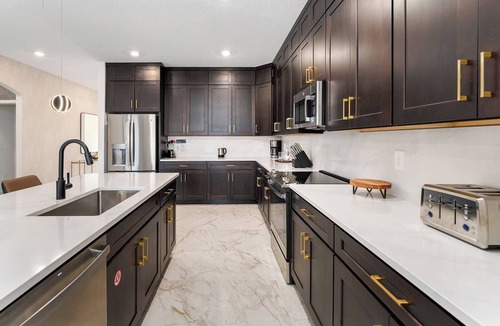 Florida Center House | The Stellar | Superhero & toy box themed BRs, spacious LR/DR - mins to Universal