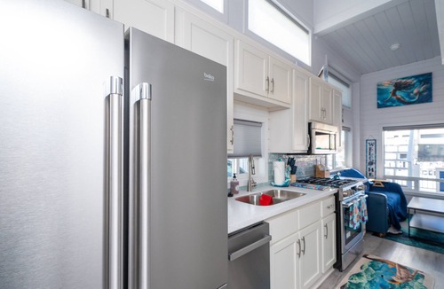Parker Strip House | The Tipsy Mermaid, River Views! Roadrunner Resort