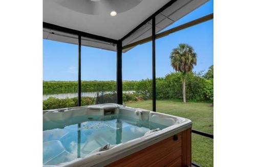 Balm House | The Ultimate Waterfront View