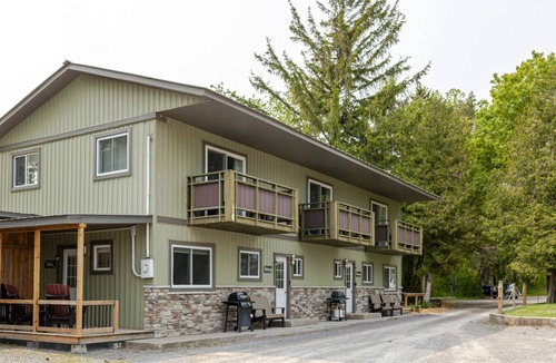 Bloomfield Apartment | The Viewpoint Cottage