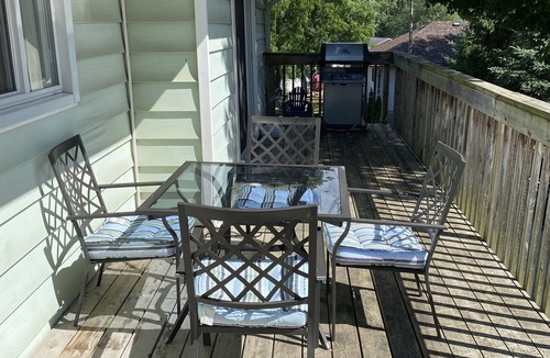 Napanee Apartment | The Water Street Inn Upper apt
