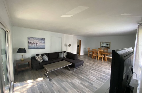 Napanee Apartment | The Water Street Inn Upper apt