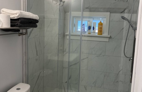 Napanee Apartment | The Water Street Inn Upper apt