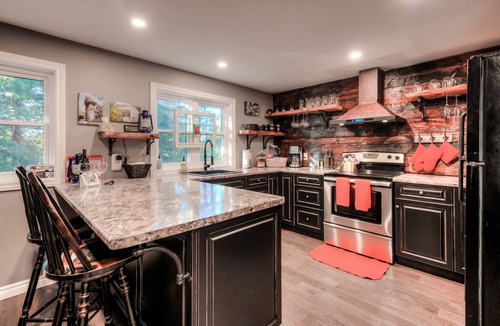 Salem Cottage | The Wright's Coach House