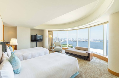 Yokohama City Centre Hotel | The Yokohama Bay Hotel Tokyu