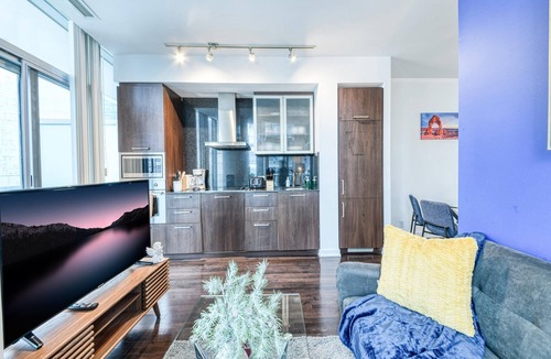 Toronto Entertainment District Apartment | The York Suites