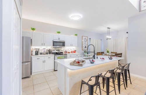 Highgate Park House | Thematic house w/Game Room/PVT Pool and SPA 23021