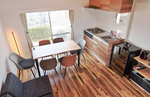 Sendagaya Apartment | There are 1 bed room with 2 double beds
