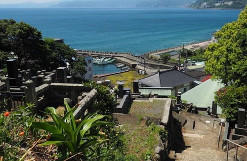Yoshihama House | There is a deck overlooking the sea and the harbor / Ashigarashimo-gun Kanagawa