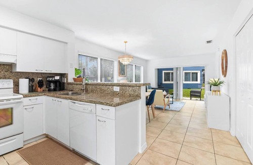 Mission Bay Apartment | This apartment is a 2 bedroom(s), 2 bathrooms, located in Boca Raton, FL.