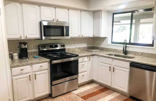Dixieland Condo | This condominium is a 3 bedroom(s), 2 bathrooms, located in Lakeland, FL.