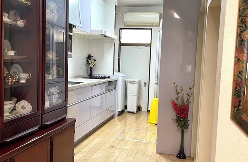 Kohoku Ward House | This is a home-style house that can accommodate up to 4 people comfortably. Conveniently located 2 minutes from transportation. If you are planning to visit Tokyo or Yokohama, please use this service.