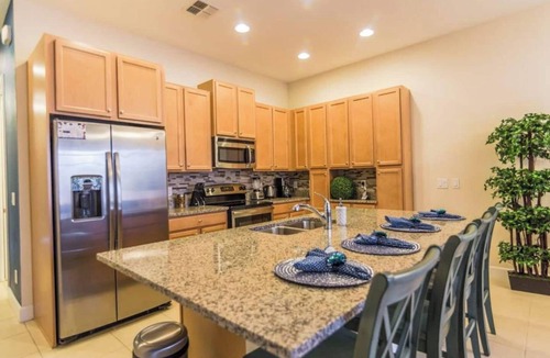 Davenport House | This townhouse is a 3 bedroom(s), 2.5 bathrooms, located in Davenport, FL.