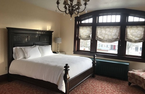 Ligonier House | Thistledown At Seger House