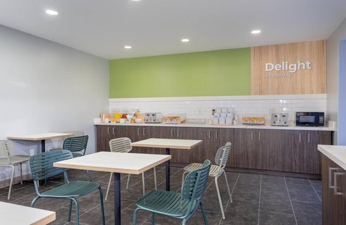 Clarion Hotel | Thoughtfully Designed Room Perfect for Solo Explorers in Clarion + Parking