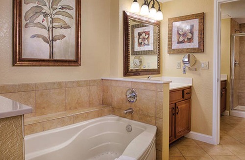 Lake Buena Vista Resort | Three Bedroom Deluxe Luxury Condo, Orlando, Florida (1919676)