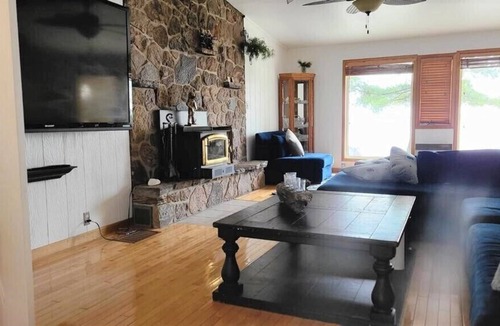 Nipissing House | Three bedroom, two bath, private waterfront retreat!