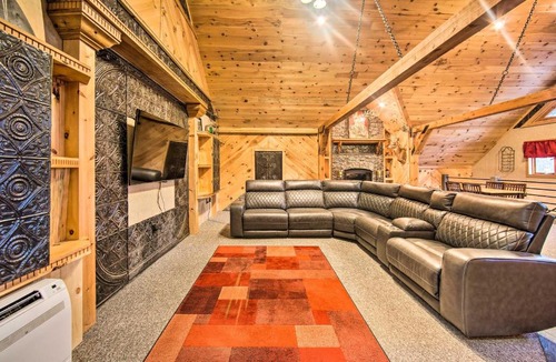 Reedsville House | 'Timberland Estates' Cabin: Close to Trails!