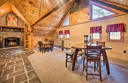 Reedsville House | 'Timberland Estates' Cabin: Close to Trails!