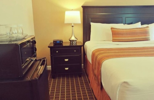 West Orange Hotel | Timeless Studio at Wilshire Grand Hotel w Gym