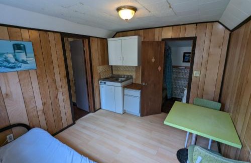 Wasaga Beach House | Tiny Wood Cottage 11