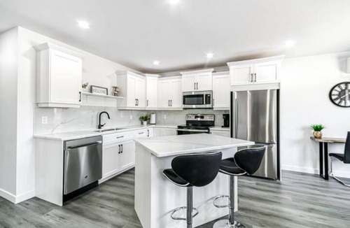 Sudbury Apartment | TNT Executive Suites 1