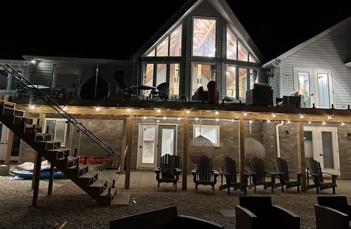 Lion's Head Cottage | Tobermory cottage, lakefront, waterfront, private beach, boat dock
